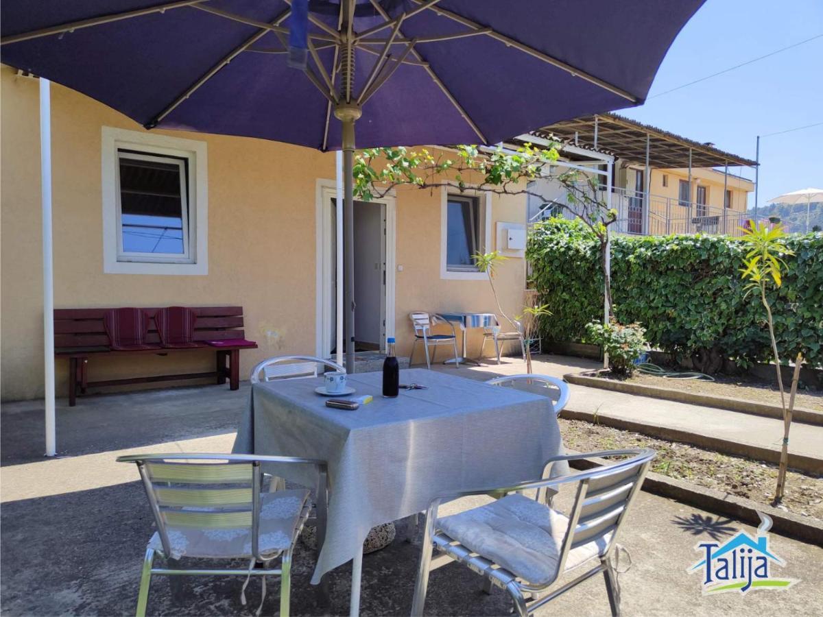 Talija Villa Bar Kültér fotó
