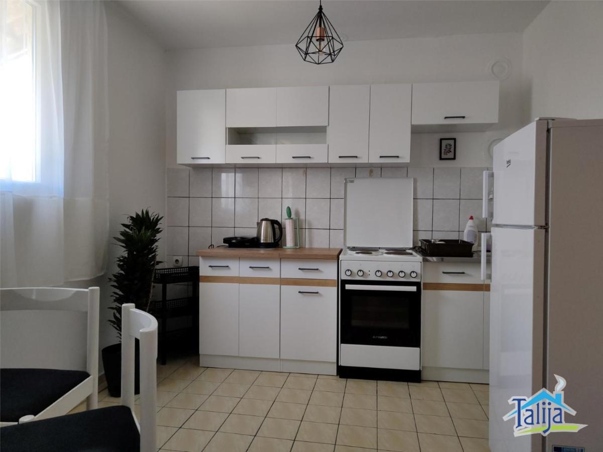 Talija Villa Bar Kültér fotó